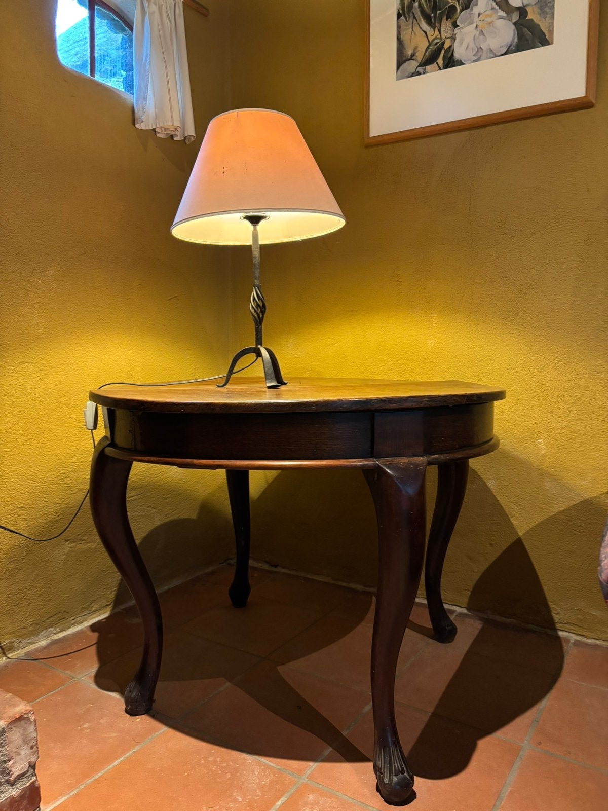 Landelijke antieke tafel, Ophalen