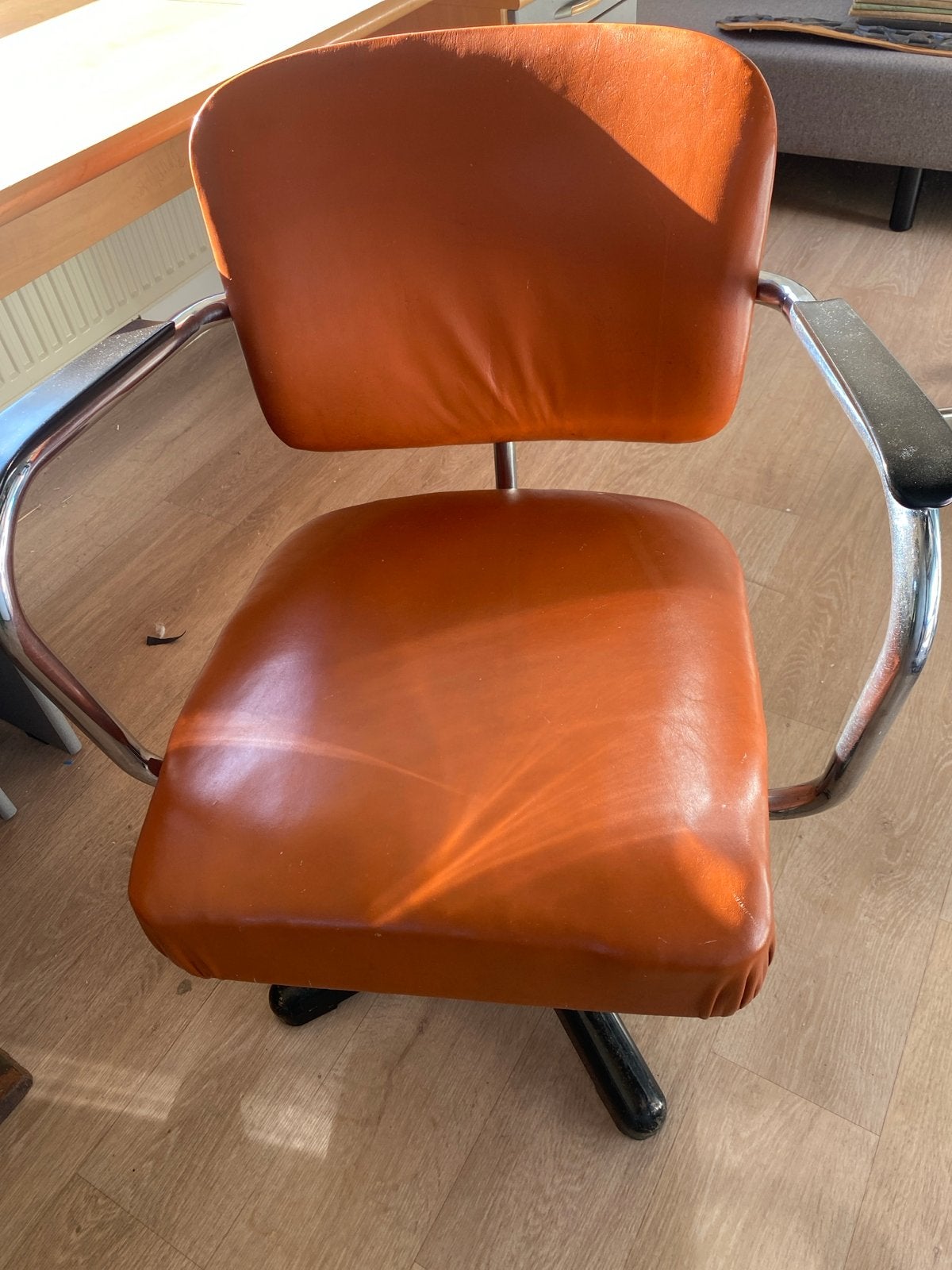 Vintage Oranje Bureaustoel, ophalen in Castricum, Ophalen, Gebruikt, Oranje, Bureaustoel
