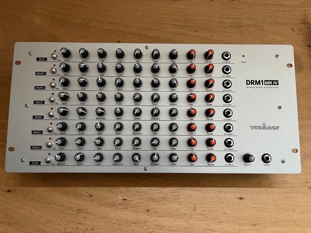 Vermona DRM1 MK IV, Overige aantallen, Zo goed als nieuw, Met midi-aansluiting, Ophalen
