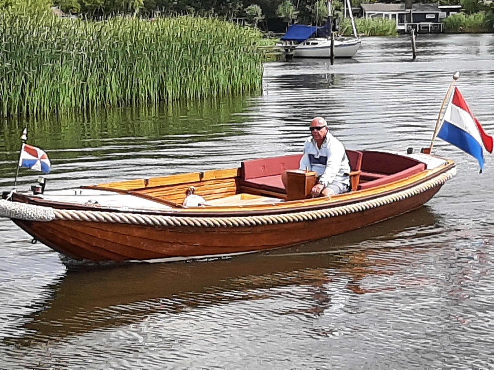 Mahonie Vlijtvlet de Vries Aalsmeer., Watersport en Boten, 19 pk, Binnenboordmotor, Antifouling, Diesel