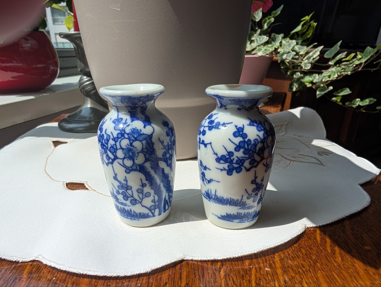 Set van 2 antieke Chinese blauw-witte miniatuurvaasjes, Ophalen
