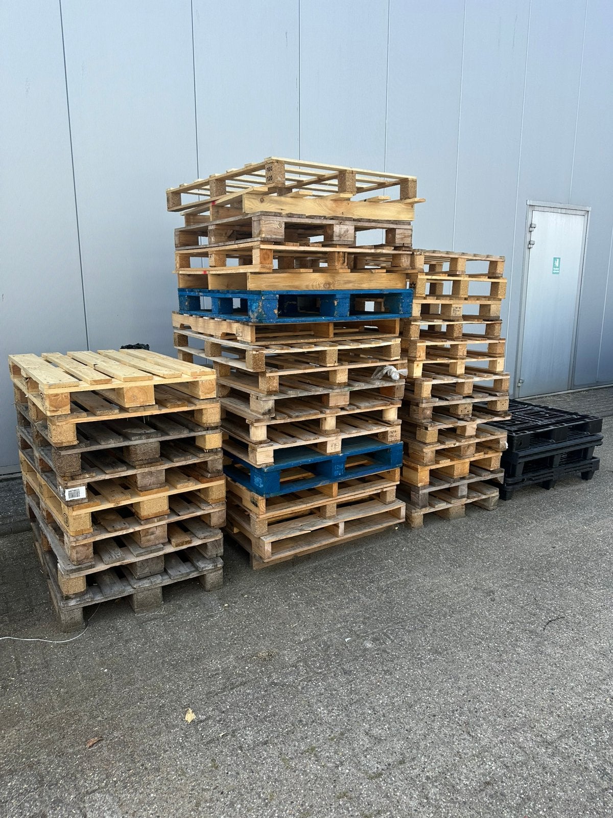 Diverse pallets, Ophalen of Verzenden, Zo goed als nieuw