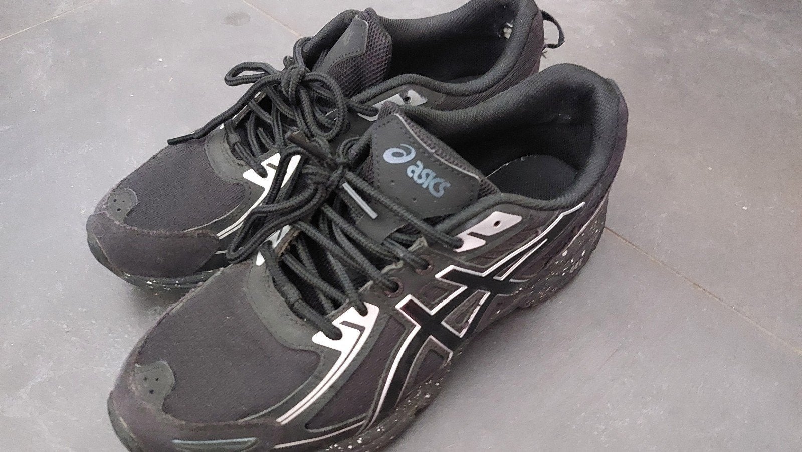 te koop sneacker asics mt 40, Ophalen of Verzenden, Schoenen