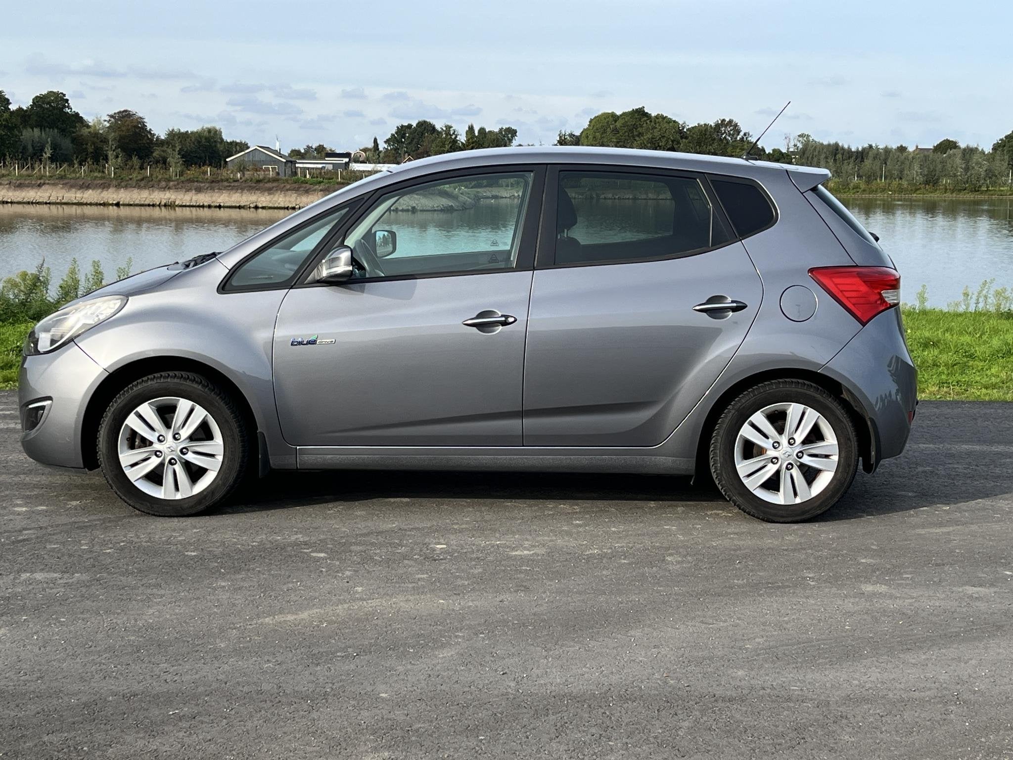 Hyundai ix20 1.6i i-Vision Clima, cruise, leder, trekhaak, Auto's, Voorwielaandrijving, Euro 5, 125 pk, Gebruikt