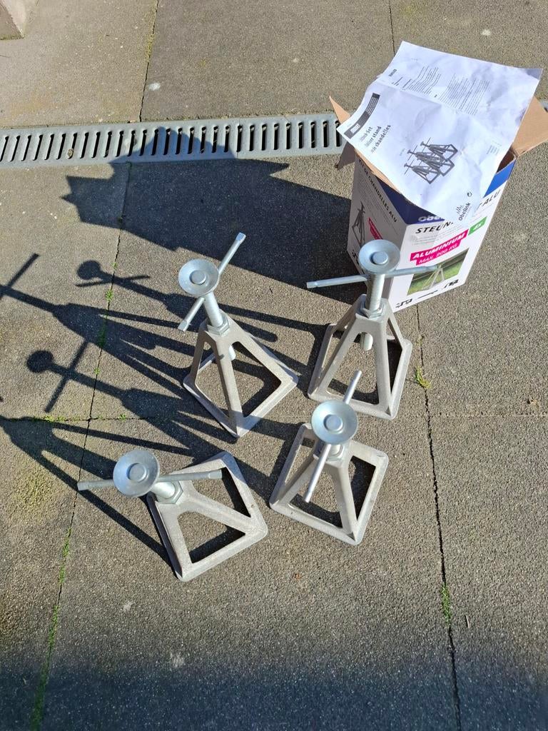 Aluminium  steunen, Ophalen, Aluminium
