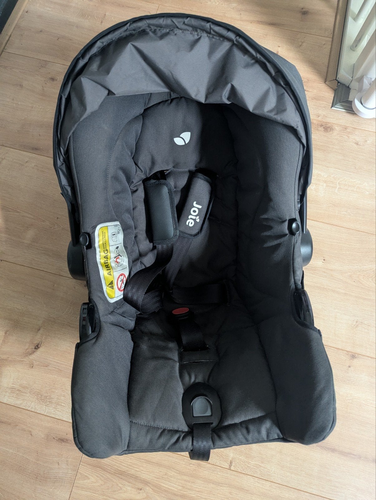 Maxi-Cosi Joie autostoel met uitschuifbare zonneklep, Autogordel, Zo goed als nieuw, 0 t/m 13 kg, Ophalen