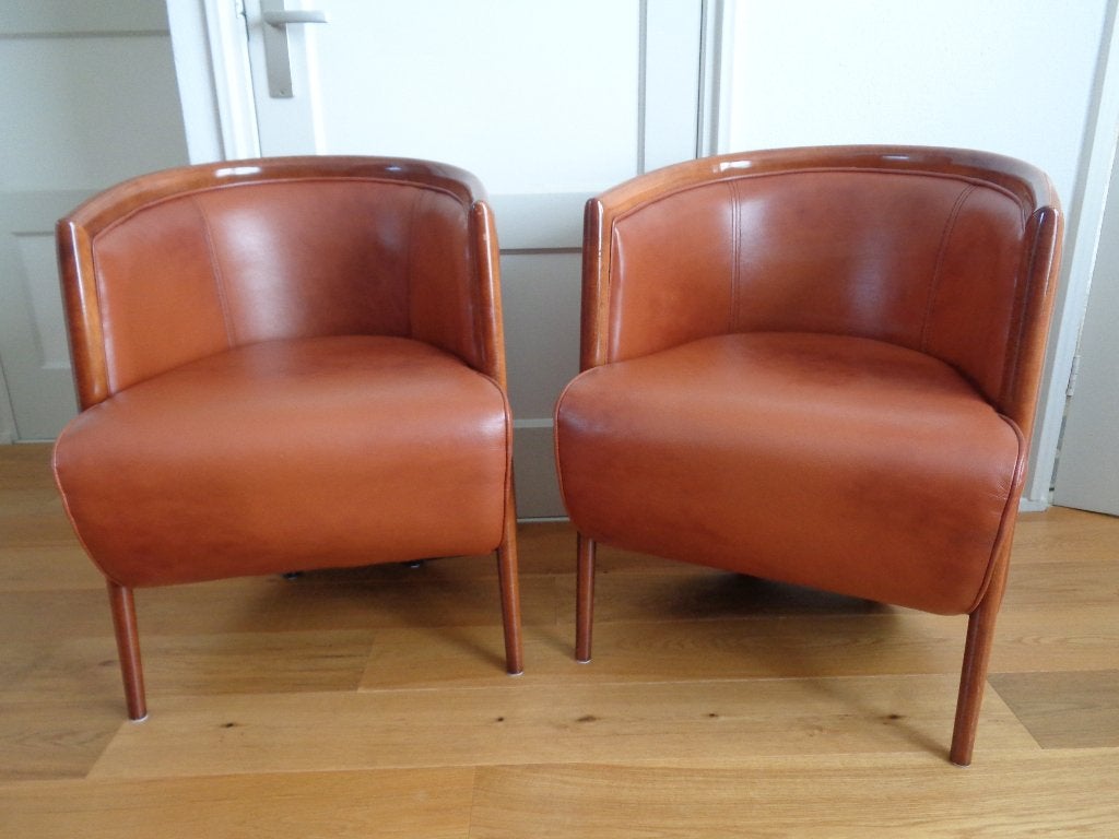 2 KUIPFAUTEUILS BRUIN LEDER HOUTEN BOVENRAND EN POTEN, Huis en Inrichting, Ophalen, Leer, Minder dan 50 cm