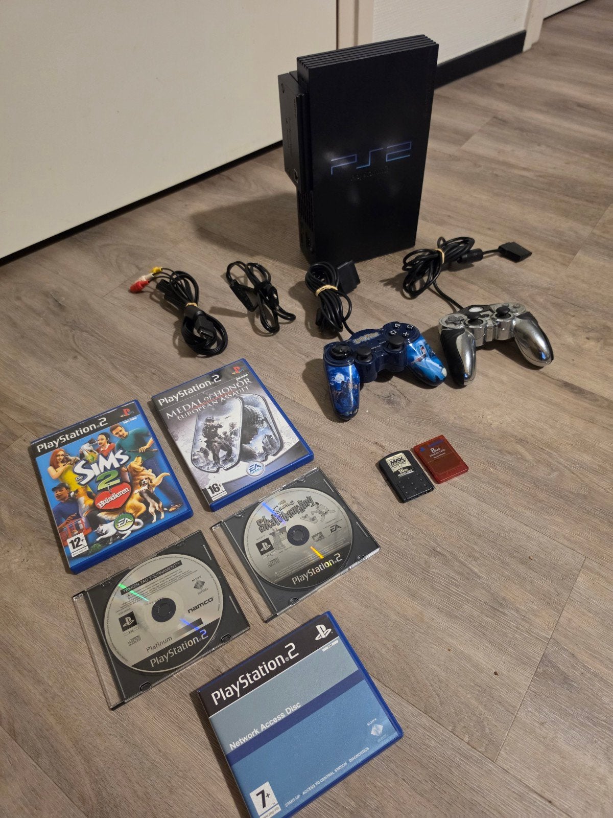 PlayStation 2 (PS2) met 2 controllers,games en geheugenkaart, Gebruikt, Met games, Met 2 controllers, Ophalen of Verzenden