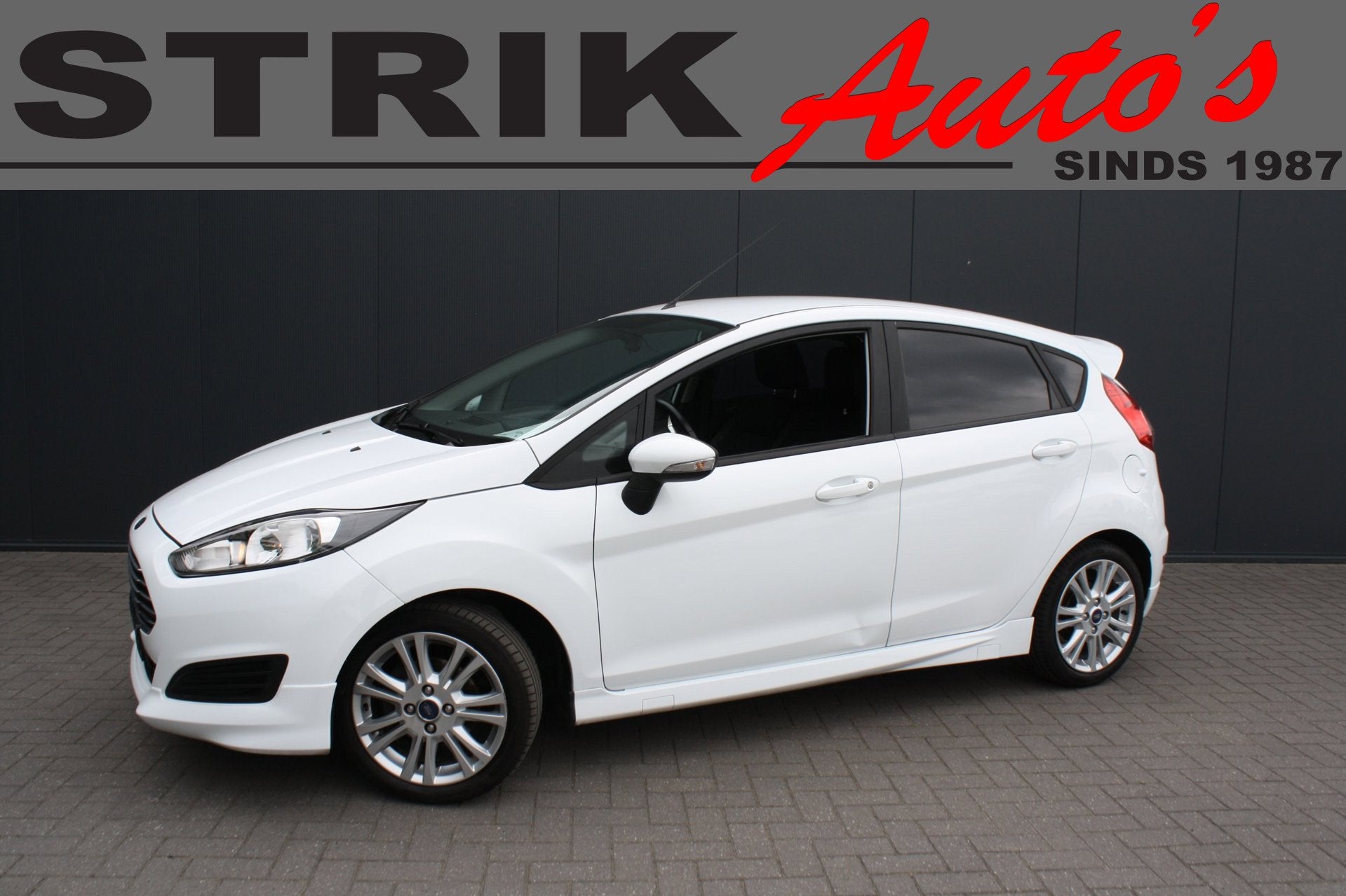 Ford Fiesta 1.0 EcoBoost Hot Hatch - LEDER - AIRCO - NAVIGAT, Voorwielaandrijving, Euro 5, 101 pk, Zwart
