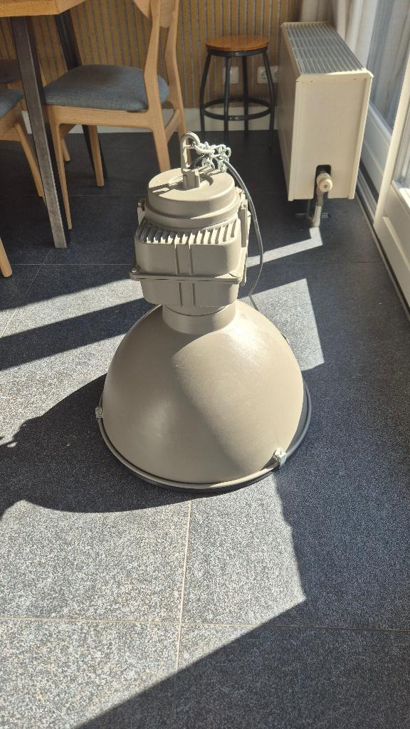 Loods 5 Industriële Hanglamp - Robuust en Stijlvol, Ophalen, Zo goed als nieuw, Metaal, 50 tot 75 cm