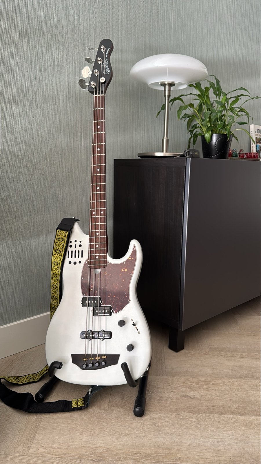 Godin RG-4 Ultra Carbon White RN Basgitaar, Ophalen, Zo goed als nieuw, Elektrisch, 6-snarig