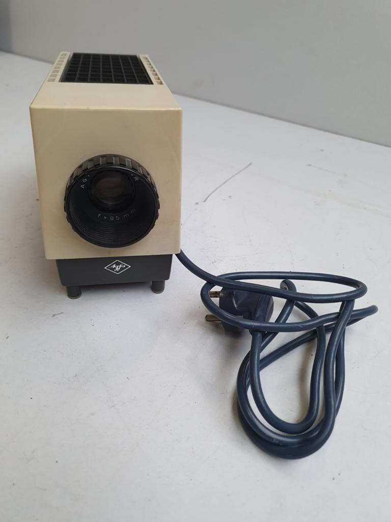Agfa diaprojector, Ophalen of Verzenden, Zo goed als nieuw