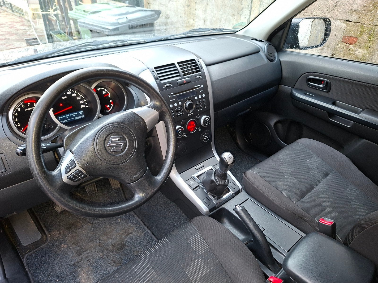 suzuki grand viatra, Auto's, Stof, Elektrische ramen, 4 cilinders, Grand Vitara