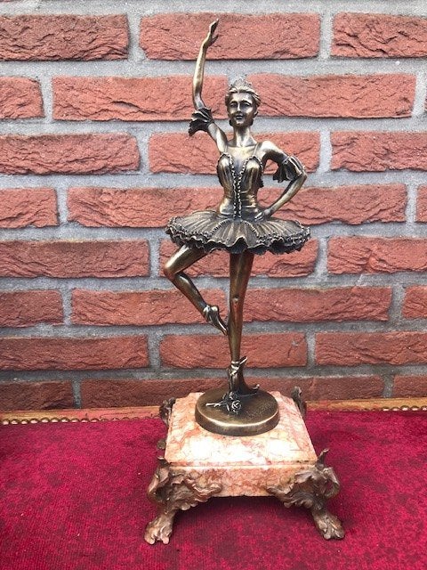 bronzen beeld, de ballerina van Chiparus, Ophalen of Verzenden, Brons