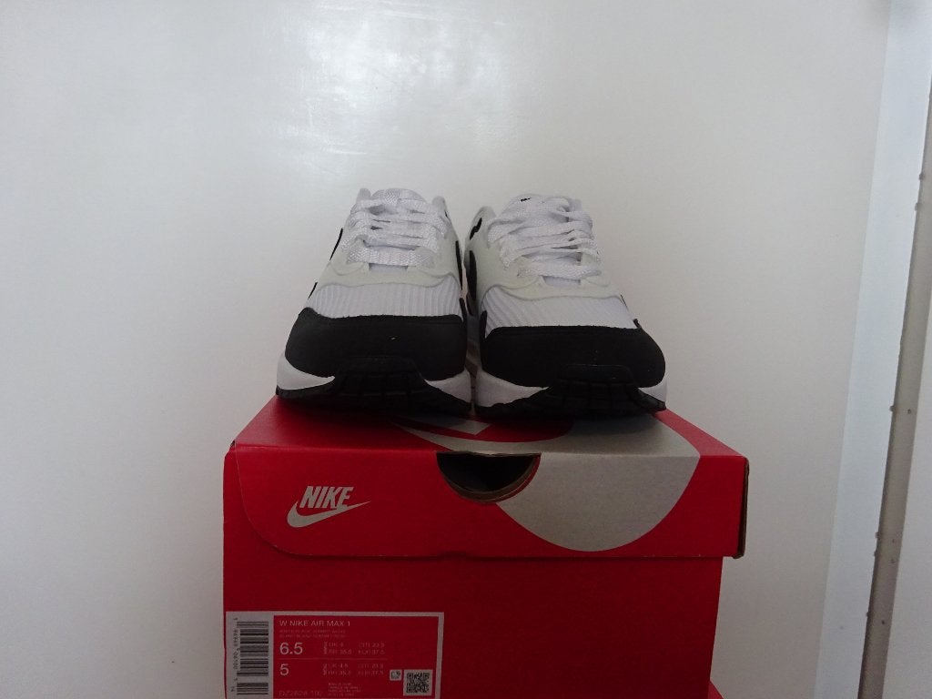 Nike Air Max 1 White/Black Summit White Maat 37.5, Zwart, Nike, Nieuw, Ophalen of Verzenden