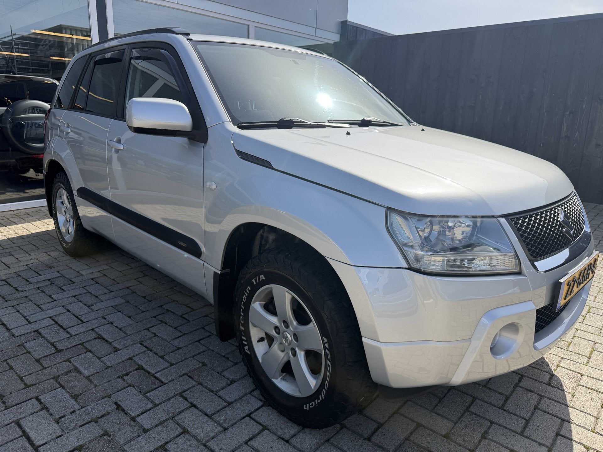 Suzuki Grand Vitara 2.0-16V Shogun / Trekhaak / Airco / Clim, Auto's, Zwart, 4 cilinders, 1850 kg, Grand Vitara