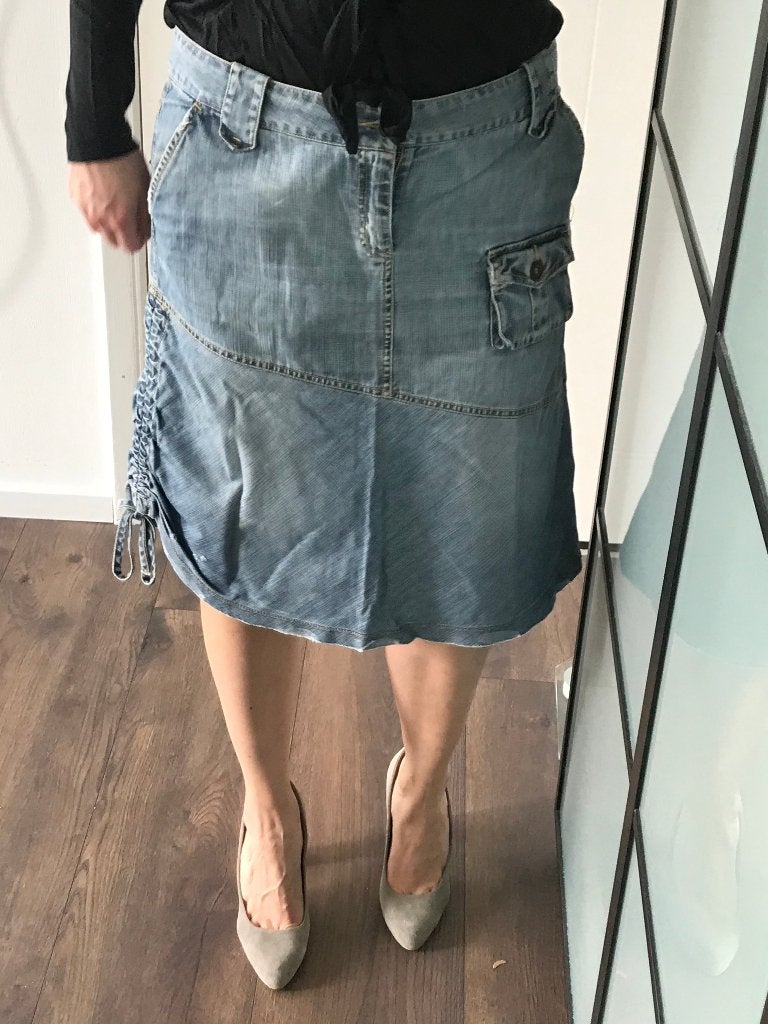 Stijlvol ZARA TRF denim rokje jeansrok Zara rok maat 42-44, Kleding | Dames, Blauw, Zara, Maat 42/44 (L), Nieuw