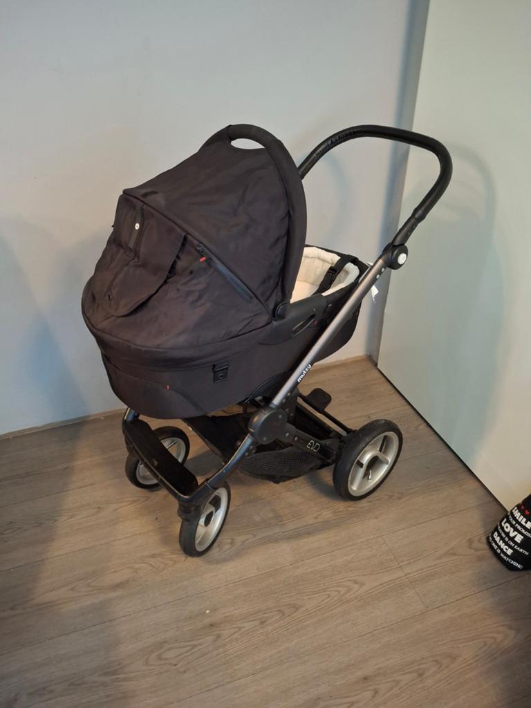 Mutsy evo kinderwagen overcompleet, Ophalen, Verstelbare duwstang, Zo goed als nieuw, Combiwagen
