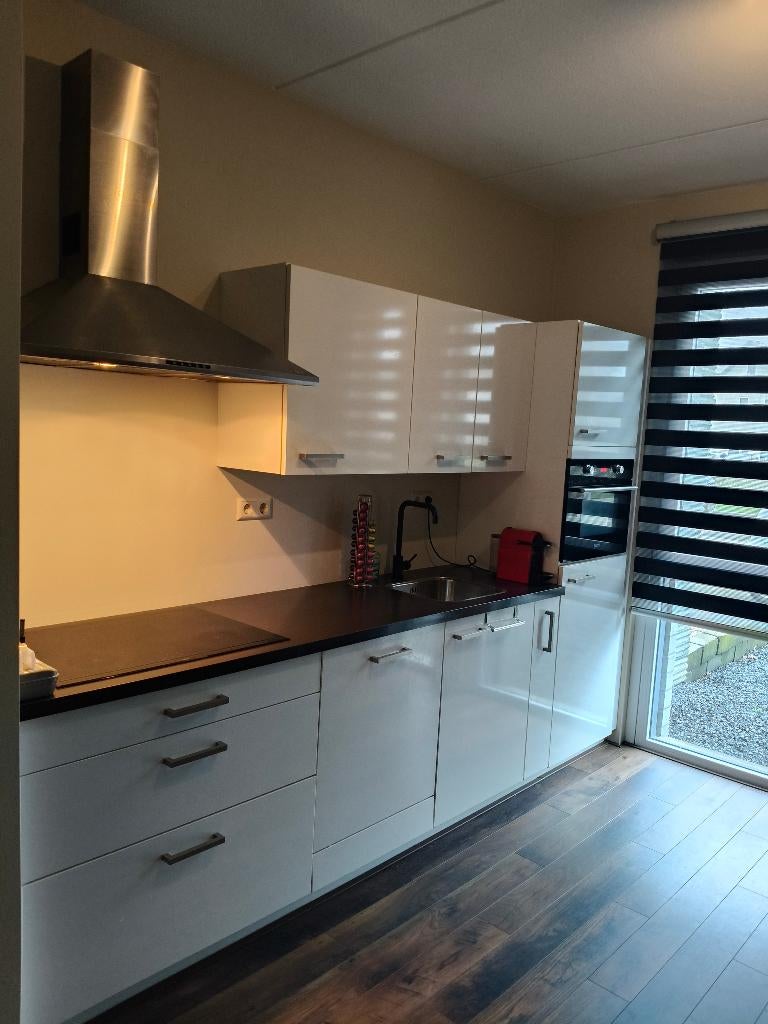 Witte Hoogglans Keuken met Apparatuur – 3 Meter GEDEMONTEERD, Wit, Enkelwandige keuken, Ophalen of Verzenden, Kunststof