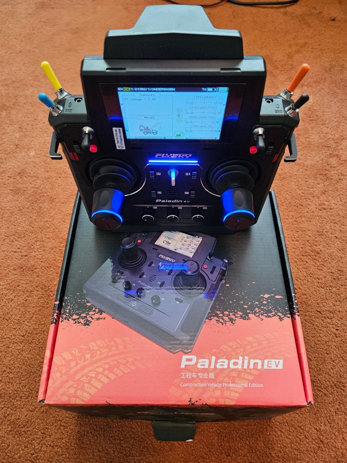 Flysky Paladin PL18 EV Flagship Edition 2.4G + 4x ontvangers, Ophalen of Verzenden, Zo goed als nieuw