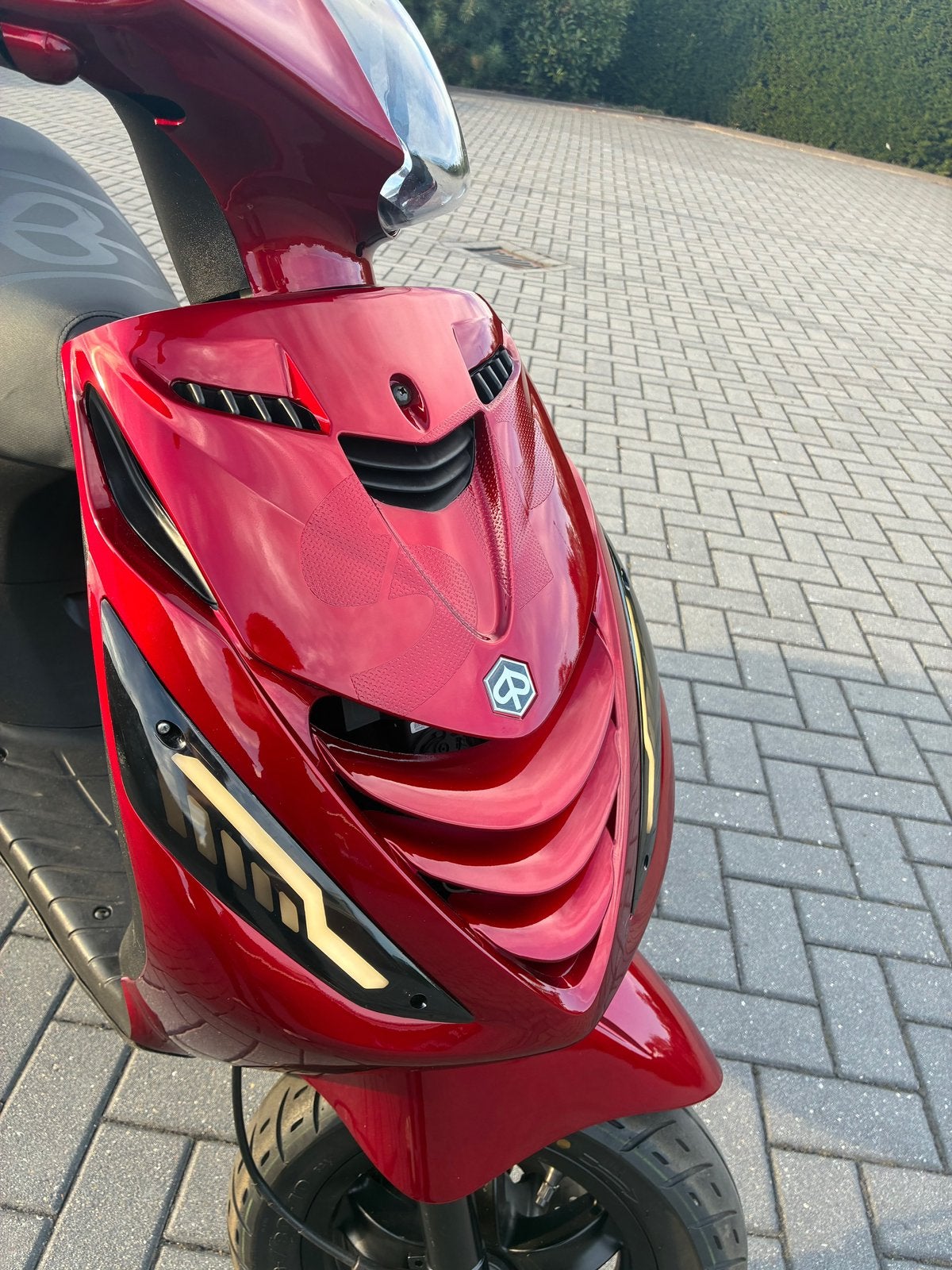 Piaggio Zip iGET 2023 – Candy Red SP, Ophalen, Maximaal 45 km/u, Zip, Zo goed als nieuw