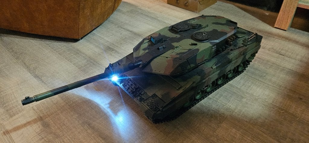 RC Heng Long Leopard Tank 6.0S, Ophalen of Verzenden, Gebruikt