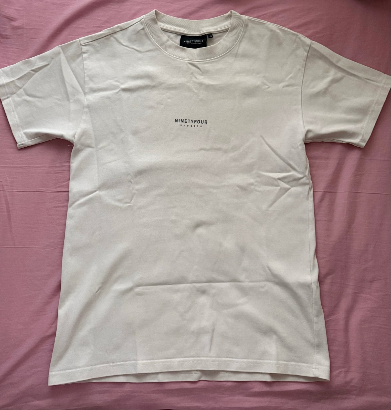 NINETYFOUR Studios T-shirt - Wit - Maat XS, Ophalen of Verzenden, Gedragen, Maat 46 (S) of kleiner, Wit