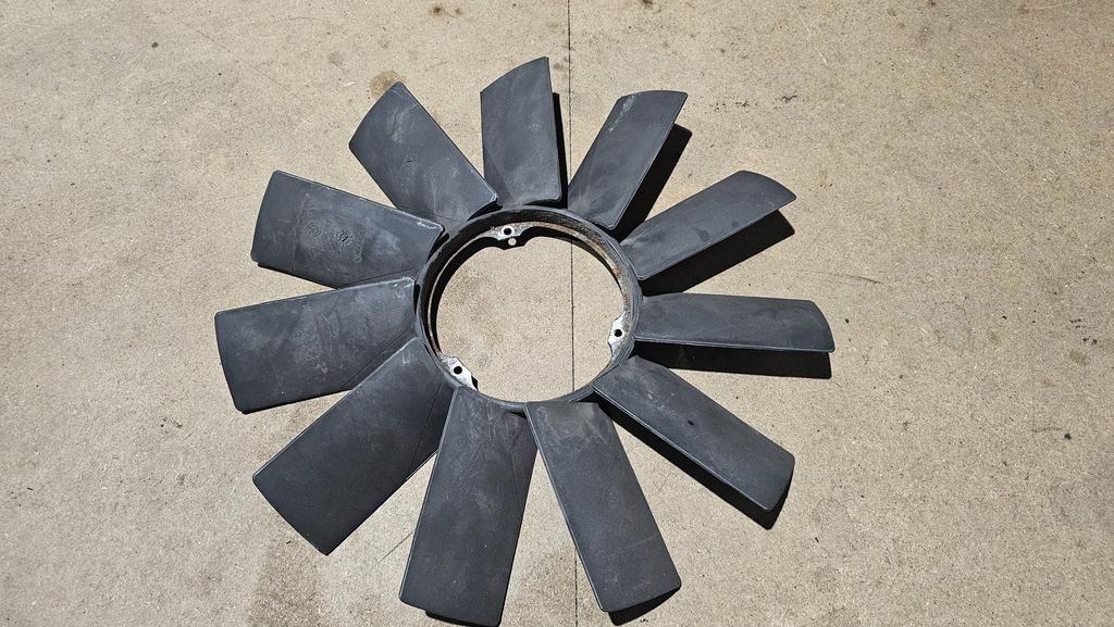 Koelvin ventilator 11 blads BMW 5 / 7 / 8 serie E34 E39 E32, Auto-onderdelen, Motor en Toebehoren, Gebruikt, Herkomst onderdeel bekend