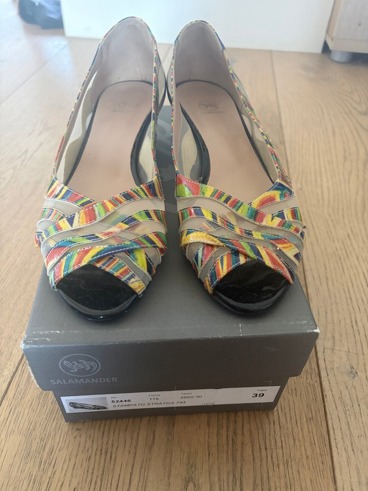 NIEUWstaat Salamander schoenen mt 39 kleurrijk lakleer zomer, Ophalen of Verzenden, Gedragen, Overige kleuren, Schoenen met lage hakken