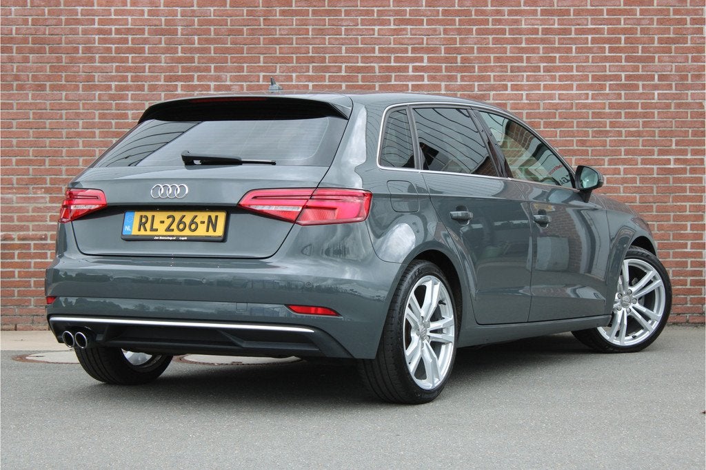 Audi A3 Sportback 1.5 TFSI 150PK CoD Sport Edition |LEER|LED, Auto's, Audi, Gebruikt, 150 pk, Bedrijf, 650 kg