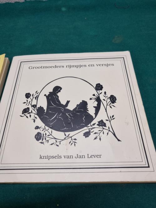 boekjes grootmoeders rijmpjes en versjes, Ophalen of Verzenden
