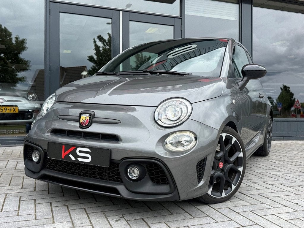 Fiat 500 1.4 T-Jet Abarth Competizione 595 180pk Leder Navi, Voorwielaandrijving, Gebruikt, Zwart, 4 stoelen