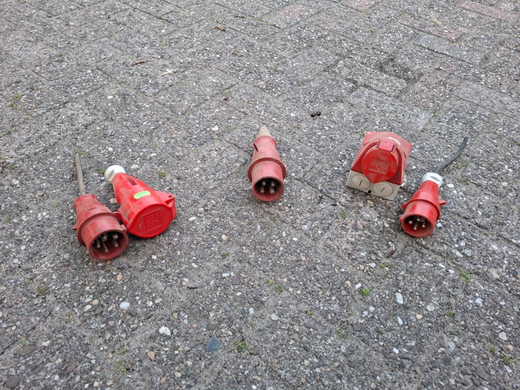 Krachtstroom stekkers, Ophalen, Stekker