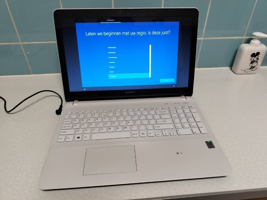 Sony Vaio Laptop, geen gebruikerssporen, als nieuw, Sony VAIO, 256 GB, Met videokaart, 2 tot 3 Ghz