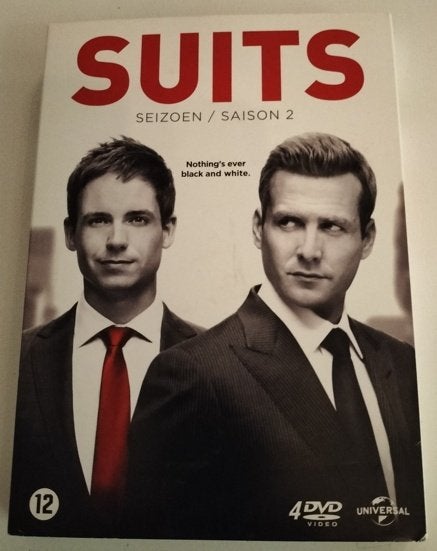 Suits - Seizoen 2 - 4DVDbox TV Serie, Cd's en Dvd's, Alle leeftijden, Nederlands, Ophalen of Verzenden, Zo goed als nieuw