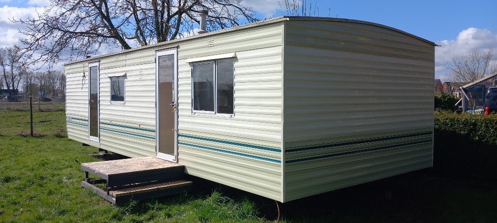 Te koop stacaravan voor tijdelijke bewoning of tiny house, Tot en met 4