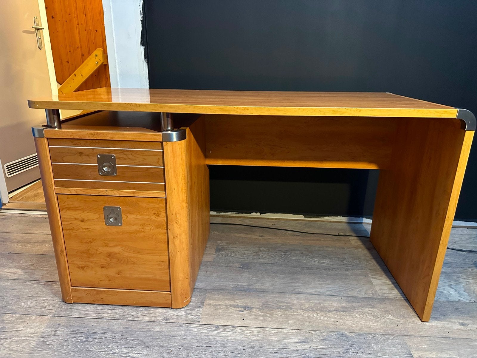 Gautier Bureau met lades, Huis en Inrichting, Met lades, Gebruikt, 135 cm, Spaanplaat of MDF