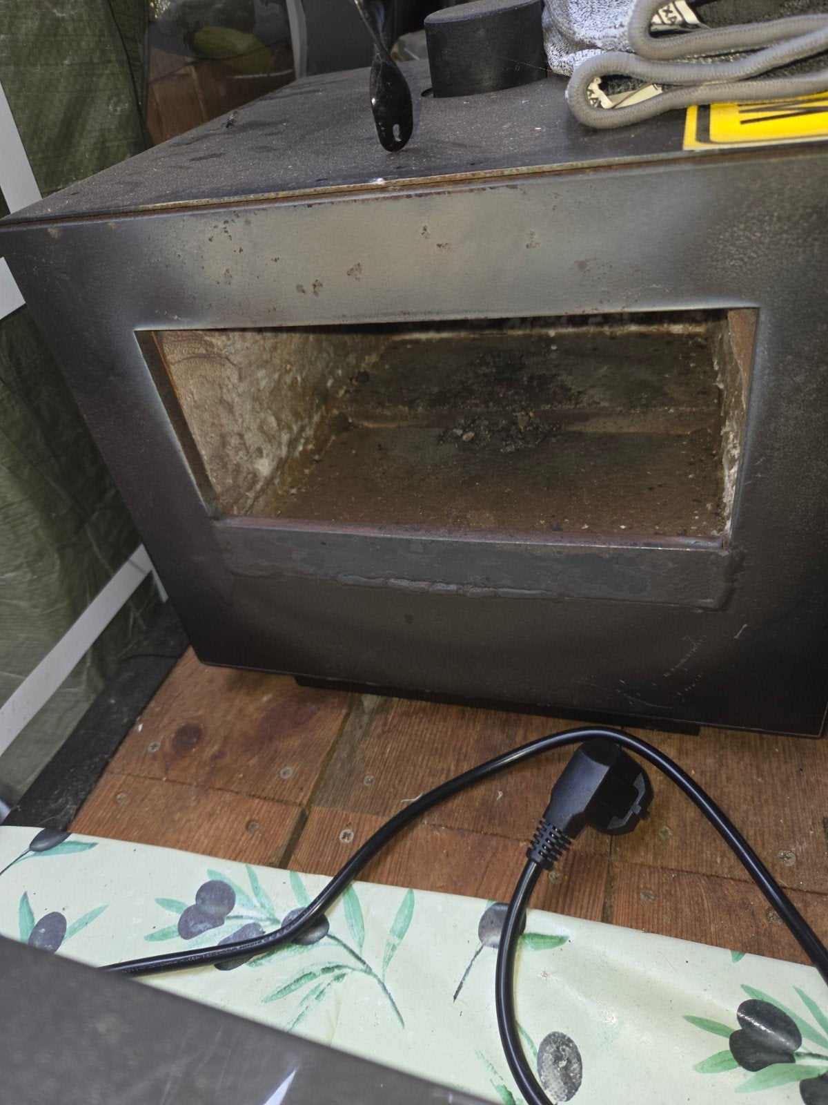 Gebruikte smeedoven met gasfles, Ophalen, Gebruikt