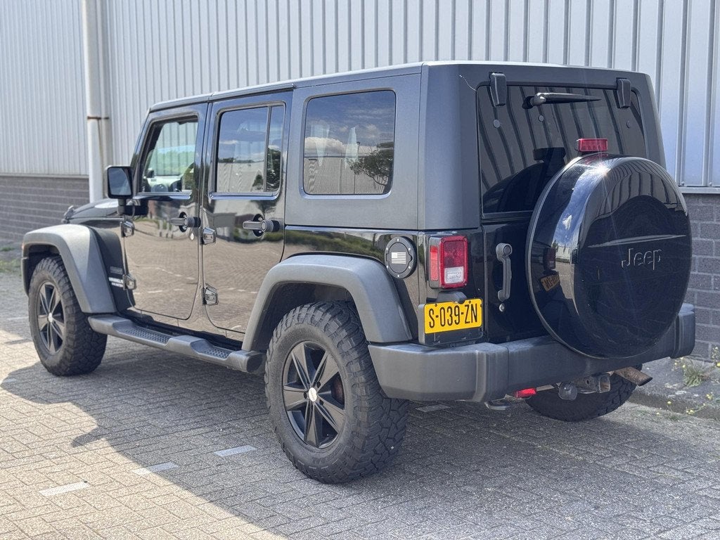 Jeep Wrangler Unlimited 3.8 Sport Hardtop (Freedom Top) |, Auto's, Jeep, Gebruikt, 1829 kg, Cabriolet, Zwart