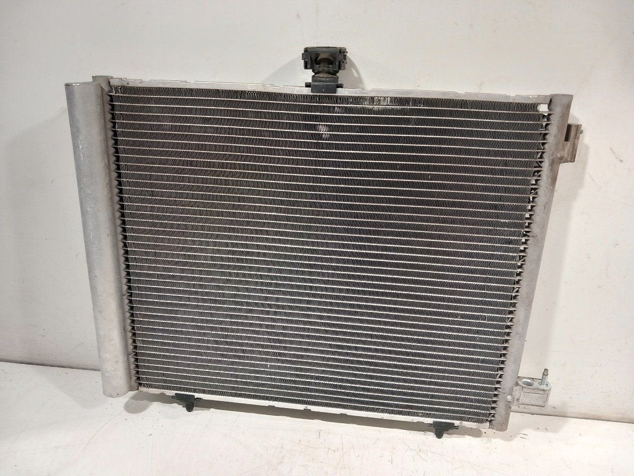 Airco condensor Citroën C3, Onderdelen@venauto.nl, Van der Ven Autorecycling B.V., Gebruikt, Ettenseweg 76, 4706 PB Roosendaal, The Netherlands