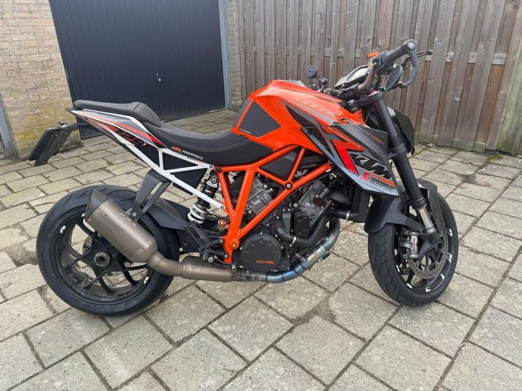 KTM 1290 Superduke R (VOL OPTIES), 2 cilinders, Occasion, Motorrijbewijs A, 1301 cc