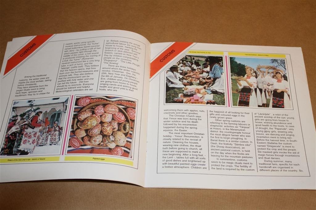 Roemeense gewoonten en tradities. Folklore in beeld., Boeken, Ophalen of Verzenden, Gelezen, Europa