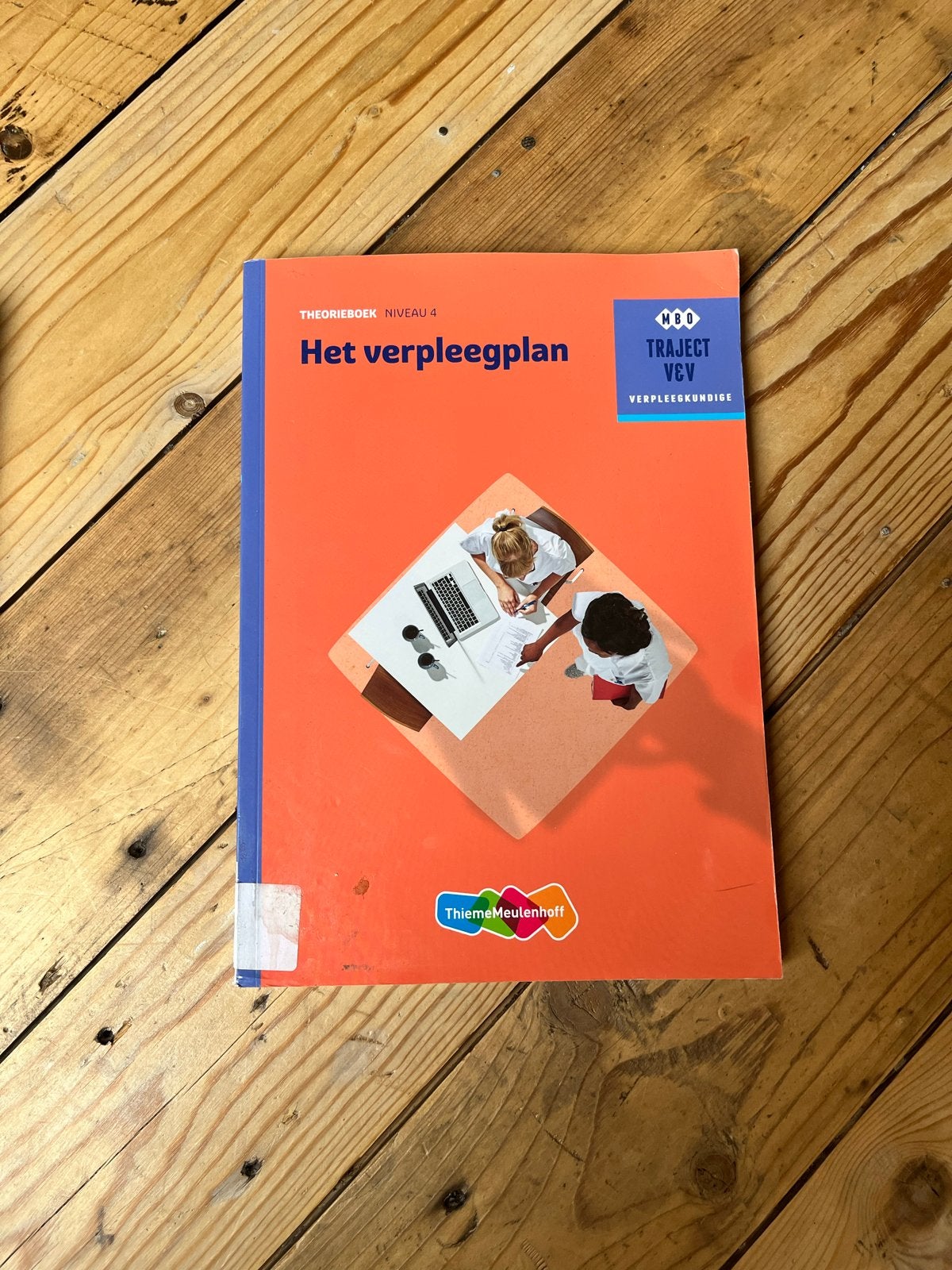 Het verpleegplan - Theorieboek Niveau 4 V&V, Boeken, Ophalen of Verzenden, Gamma, Gelezen, MBO