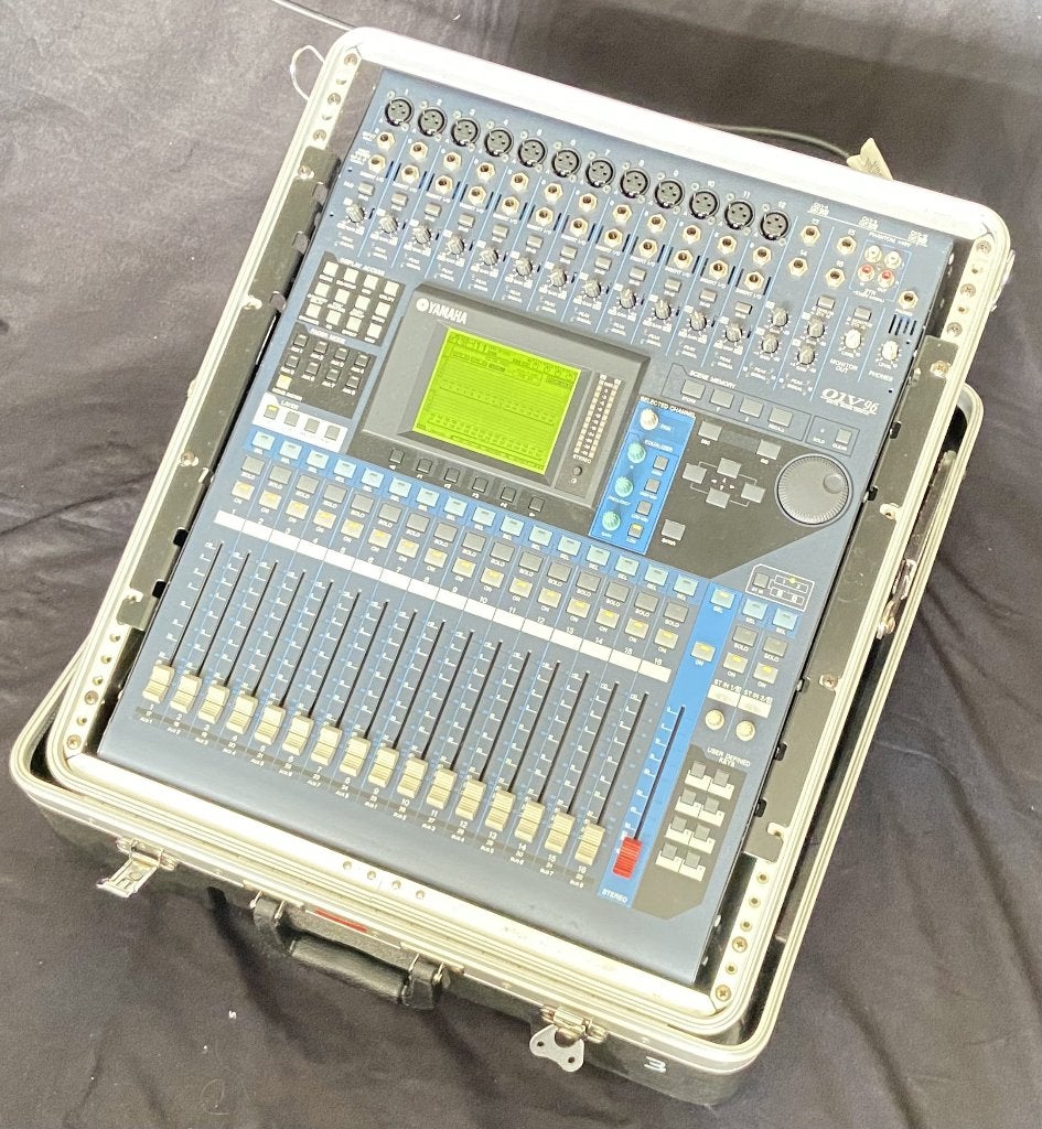 Yamaha 01V96V2 digitale mengtafel flightcase Dante MY16-AUD, Ophalen, Gebruikt, 20 kanalen of meer