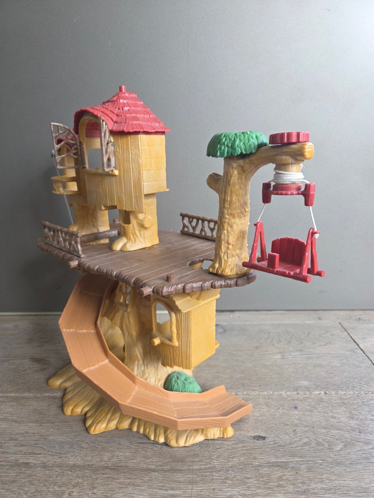Foto 4 van Sylvanian Families Avontuurlijke Boomhut Speelset