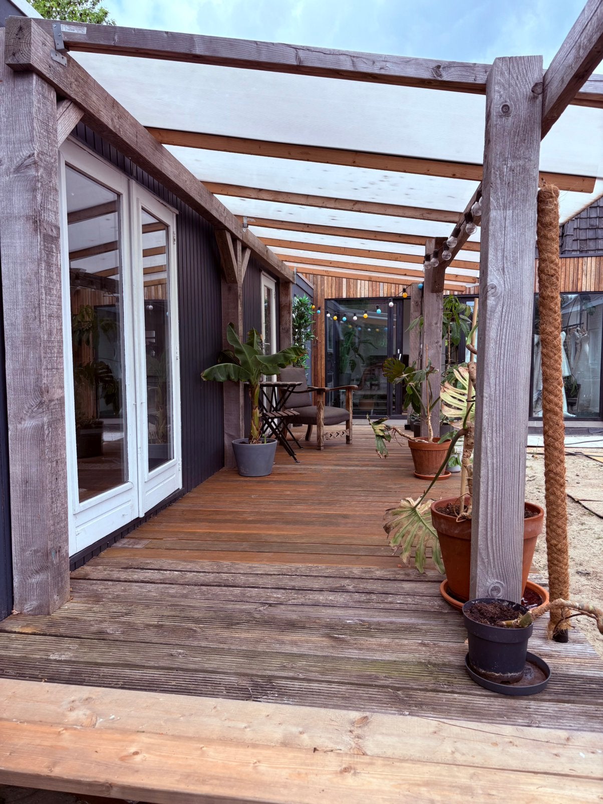 Compleet overdekt veranda / terras , hardhouten vlonder, Ophalen, Hout