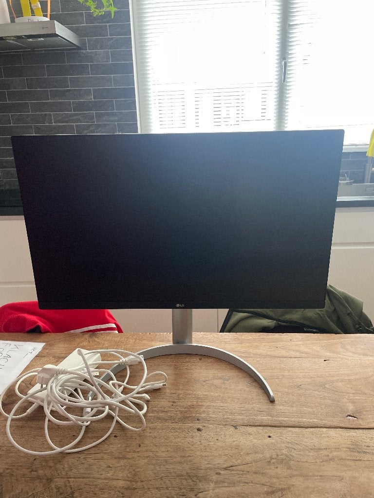 Lg 4k ips monitor model nummer: 27up850k, Computers en Software, Monitoren, Ophalen, IPS, In hoogte verstelbaar, Lg
