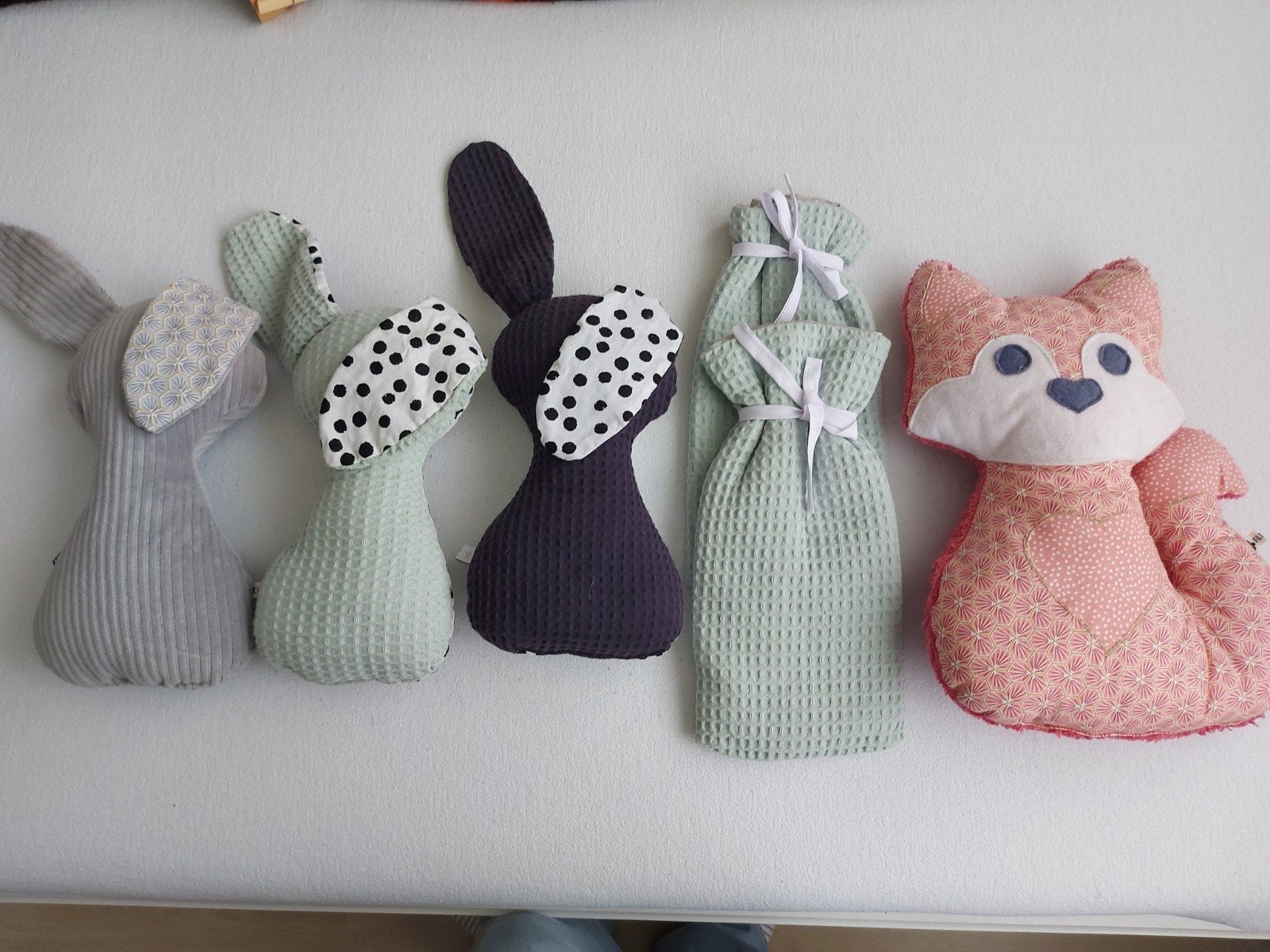 4 nieuwe knuffels vosje, konijnen,  2 kruikenzak, Ophalen of Verzenden, Nieuw
