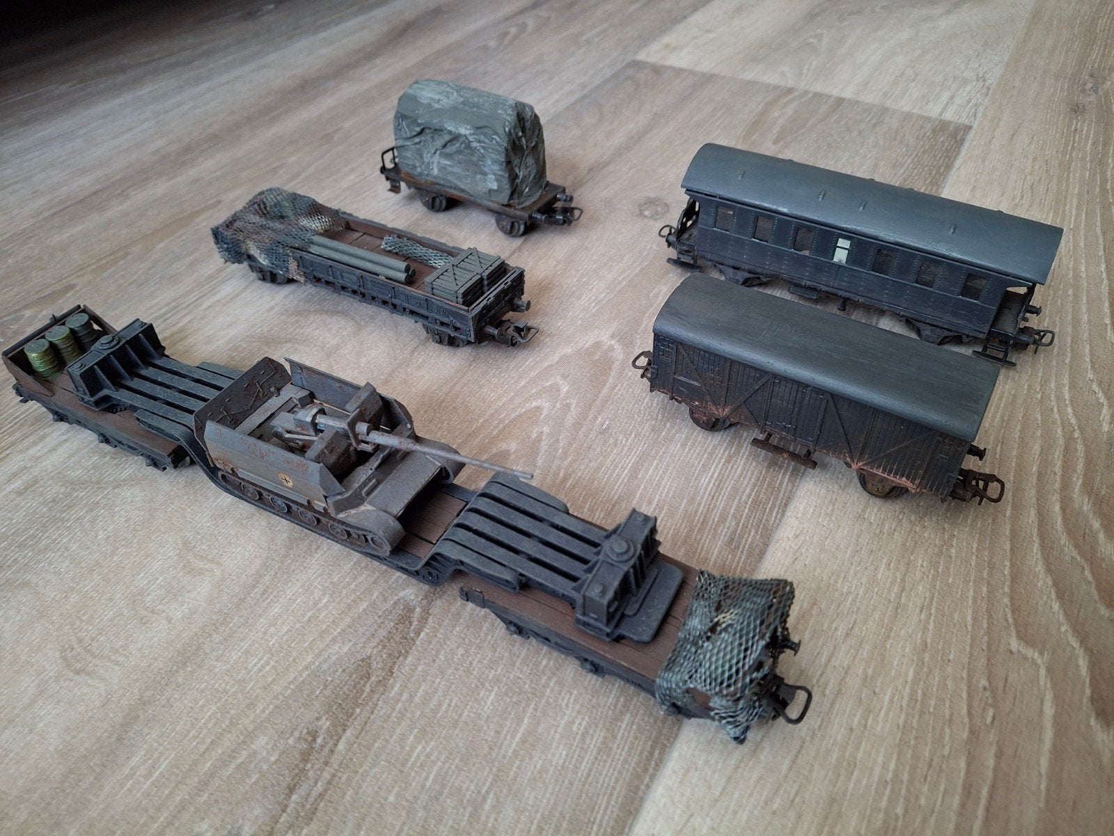 Marklïn/Roco HO militaire wagons wehrmacht DB, Wisselstroom, Gebruikt, Wagon, Ophalen of Verzenden