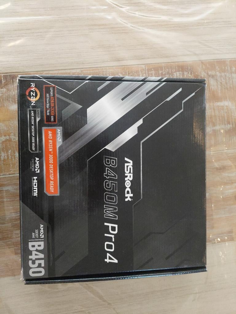 ASRock B450M Pro4 Moederbord voor AMD AM4 Platform, DDR4, AM4, Ophalen of Verzenden, Zo goed als nieuw